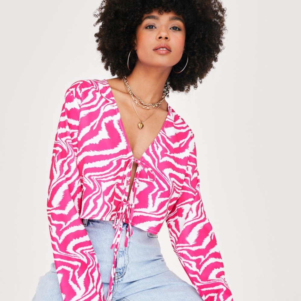 Zebra Bow Tie Blouse - Nasty Gal